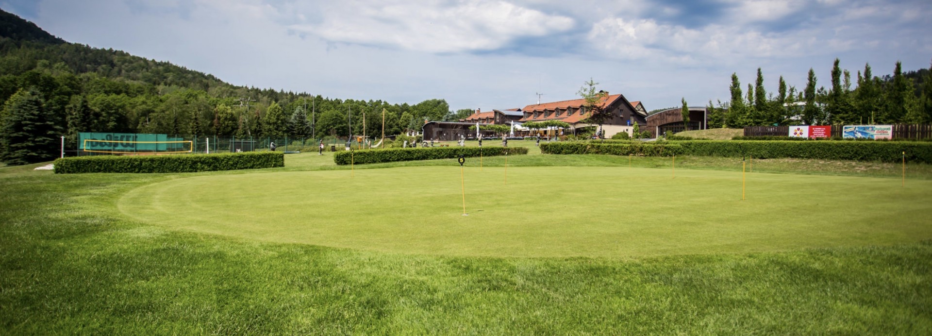 Královský Golf Club Malevil  | Golfové zájezdy, golfová dovolená, luxusní golf