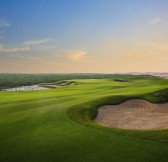 Al Zorah Golf Club | Golfové zájezdy, golfová dovolená, luxusní golf