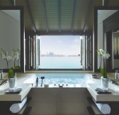 53151118-H1-Overwater_Villa_Bathroom