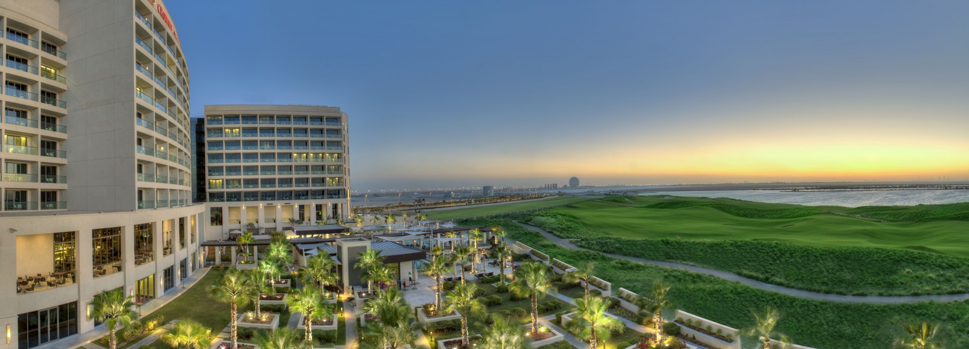 crowne plaza abu dhabi - yas island   *****